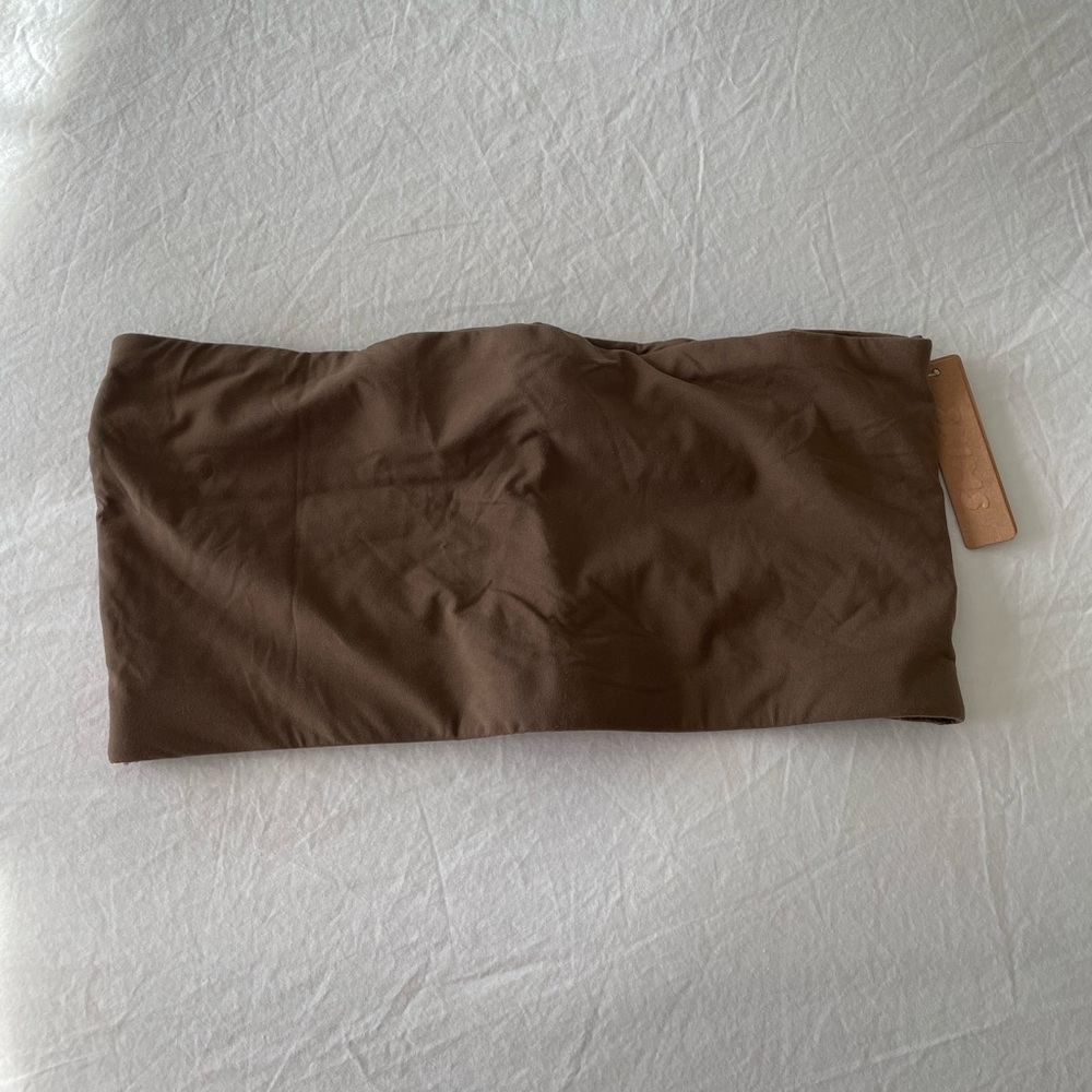 SKIMS bandeau bra size small New with Tags!